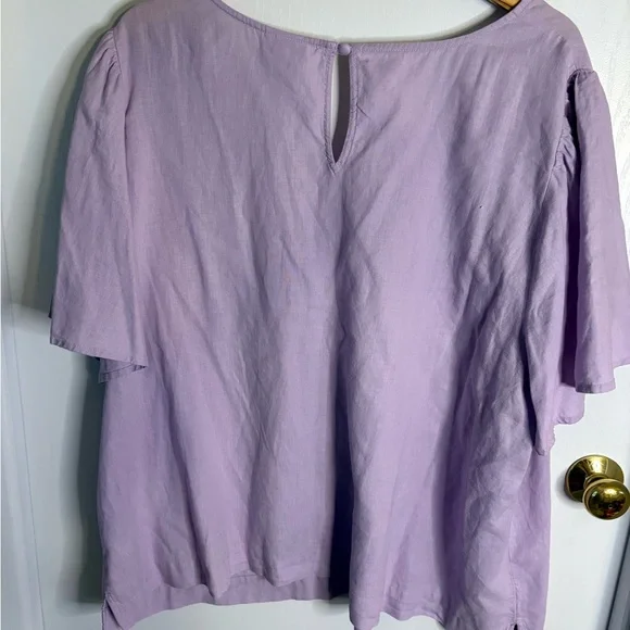 Ava & Viv Lavender V-Neck Blouse - Picture 3 of 7